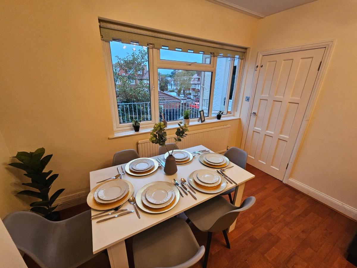Large 4 Bedrooms Golders Green Londres Extérieur photo