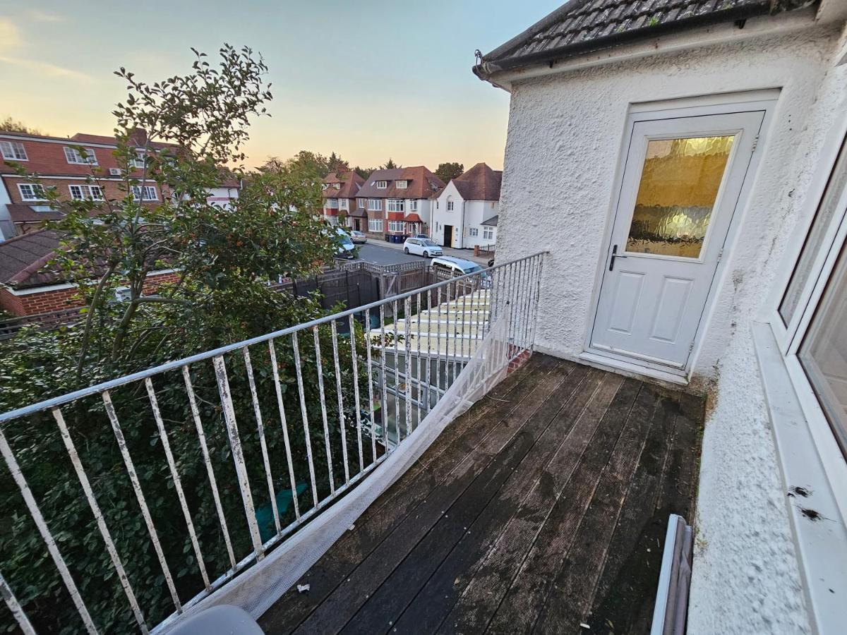 Large 4 Bedrooms Golders Green Londres Extérieur photo